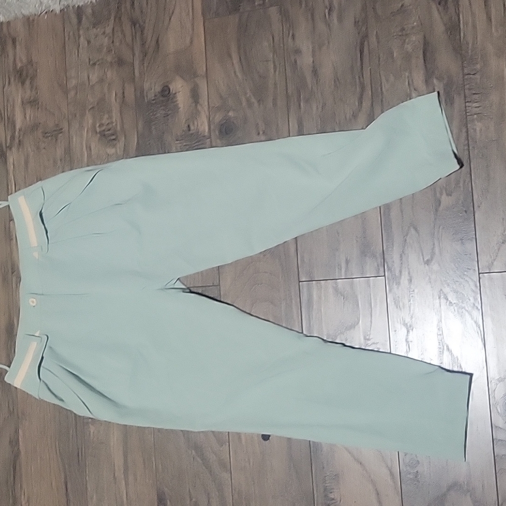 Women lime green pants size 170/72a or size M 4-6